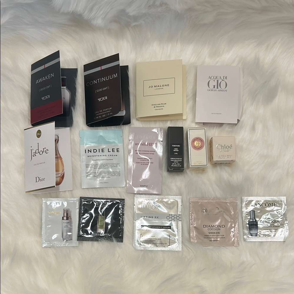Assorted Designer Fragrance and Skincare Sample Set